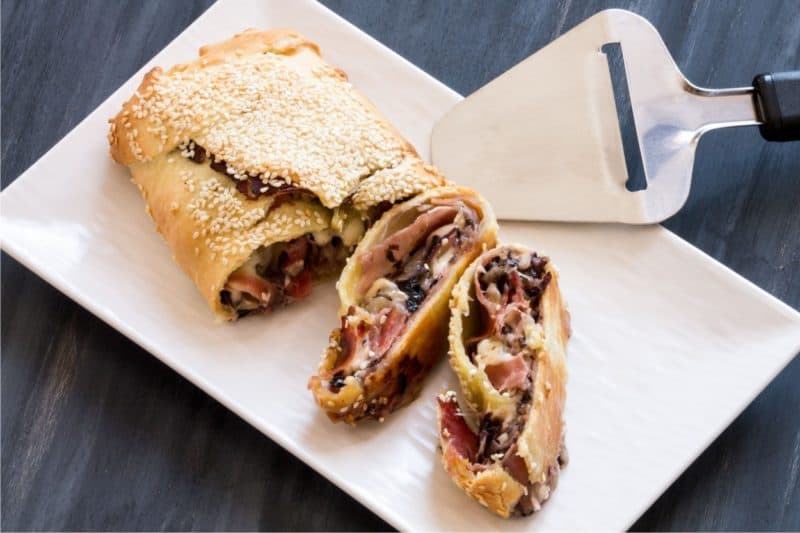 Strudel Salato Allo Speck Formaggio E Radicchio OdC